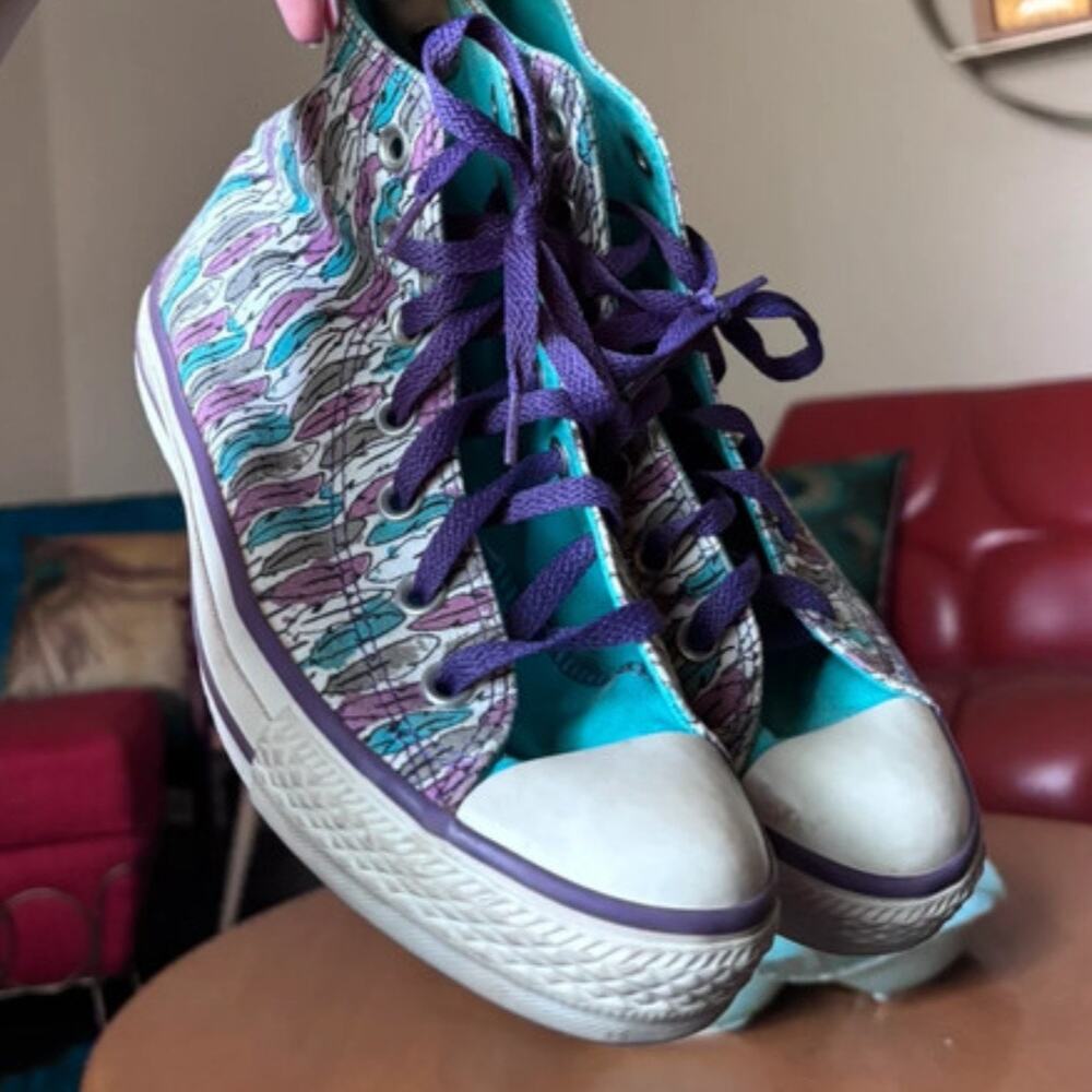 Converse Chuck Taylor All Star Feather Print High Top Sneakers Women’s 7.5